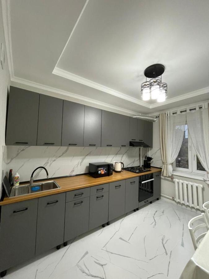 Apartment In Street Toktogula 77 Бишкек Екстериор снимка