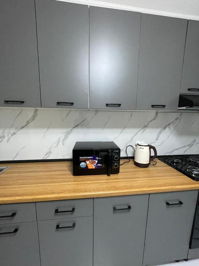 Apartment In Street Toktogula 77 Бишкек Екстериор снимка