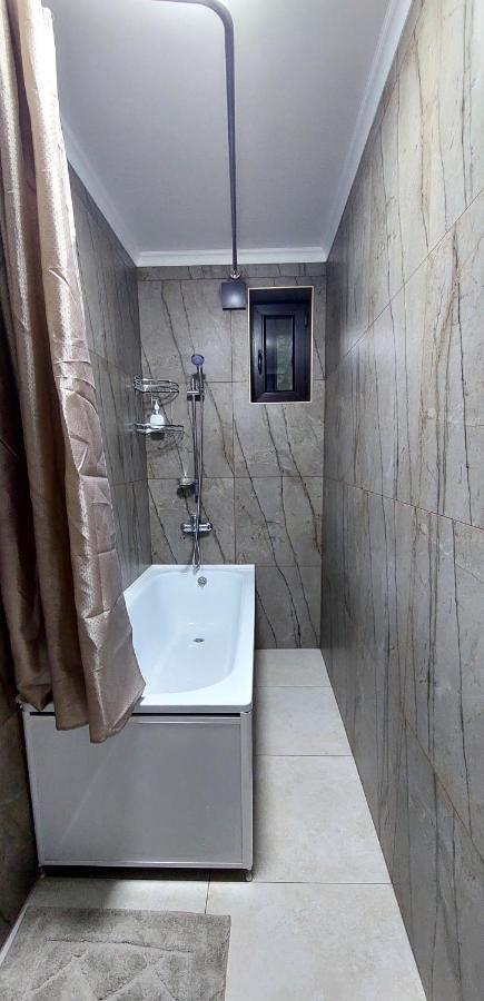 Apartment In Street Toktogula 77 Бишкек Екстериор снимка